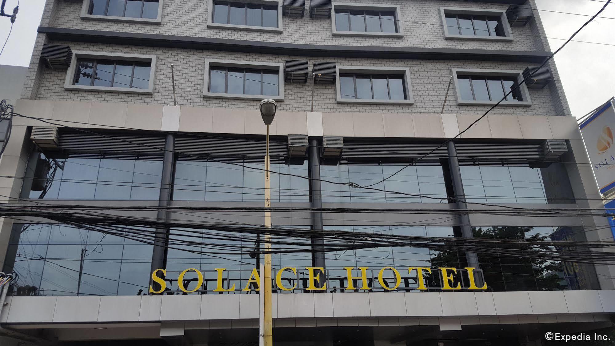 Capital O 146 Solace Hotel Makati City Exterior foto