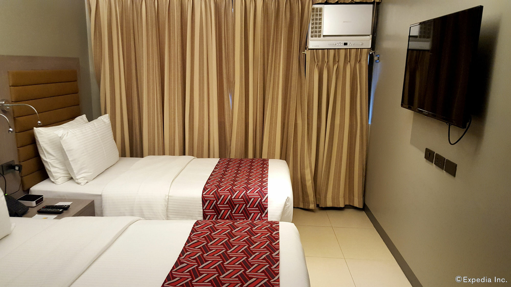 Capital O 146 Solace Hotel Makati City Exterior foto